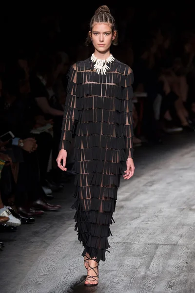 Look 34